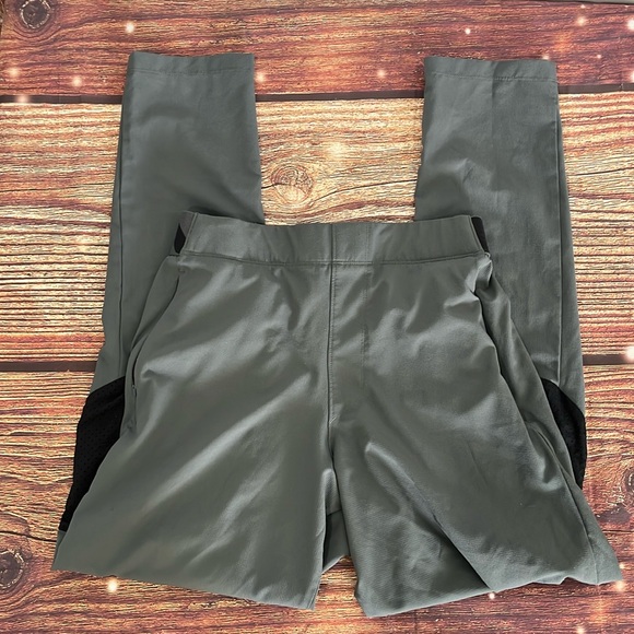 Under Armour Other - Men's UA Track Pants sz Med